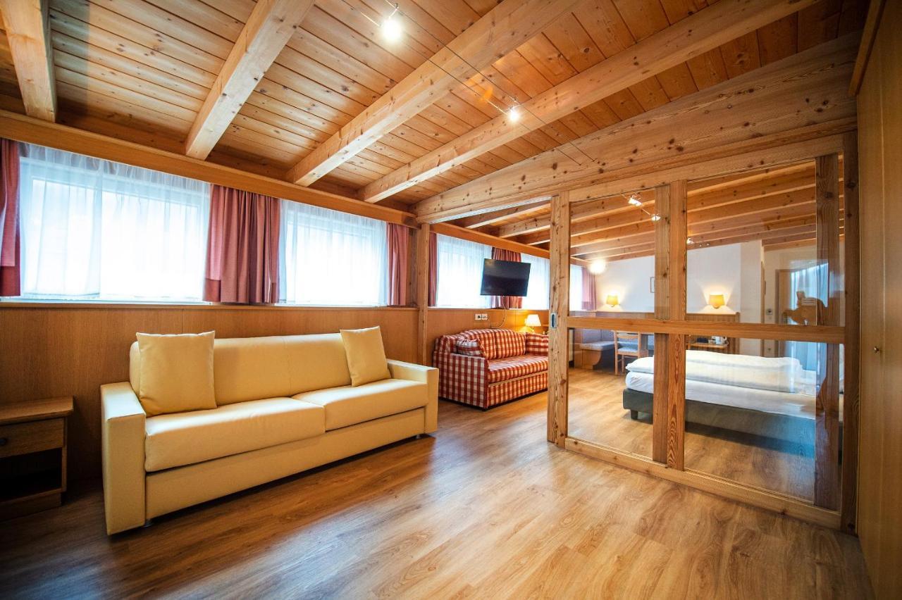 Astor Suites B&B Selva di Val Gardena Exterior photo